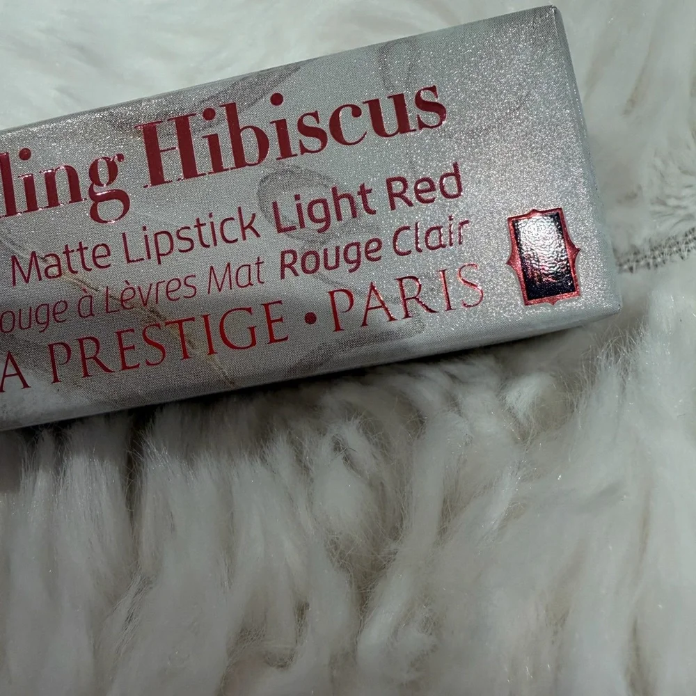 ⭐️ La Prédire Prestige Paris Smiling Hibiscus Diamond Light Red NEW